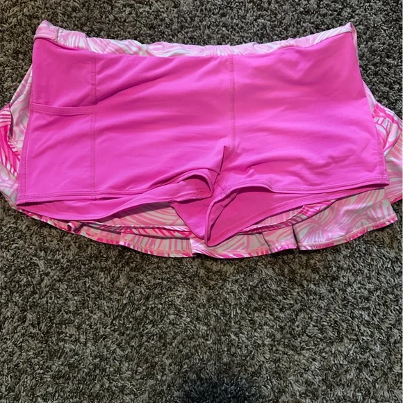 Lilly Pulitzer Pink and White Luxletic Skort - Picture 5 of 5
